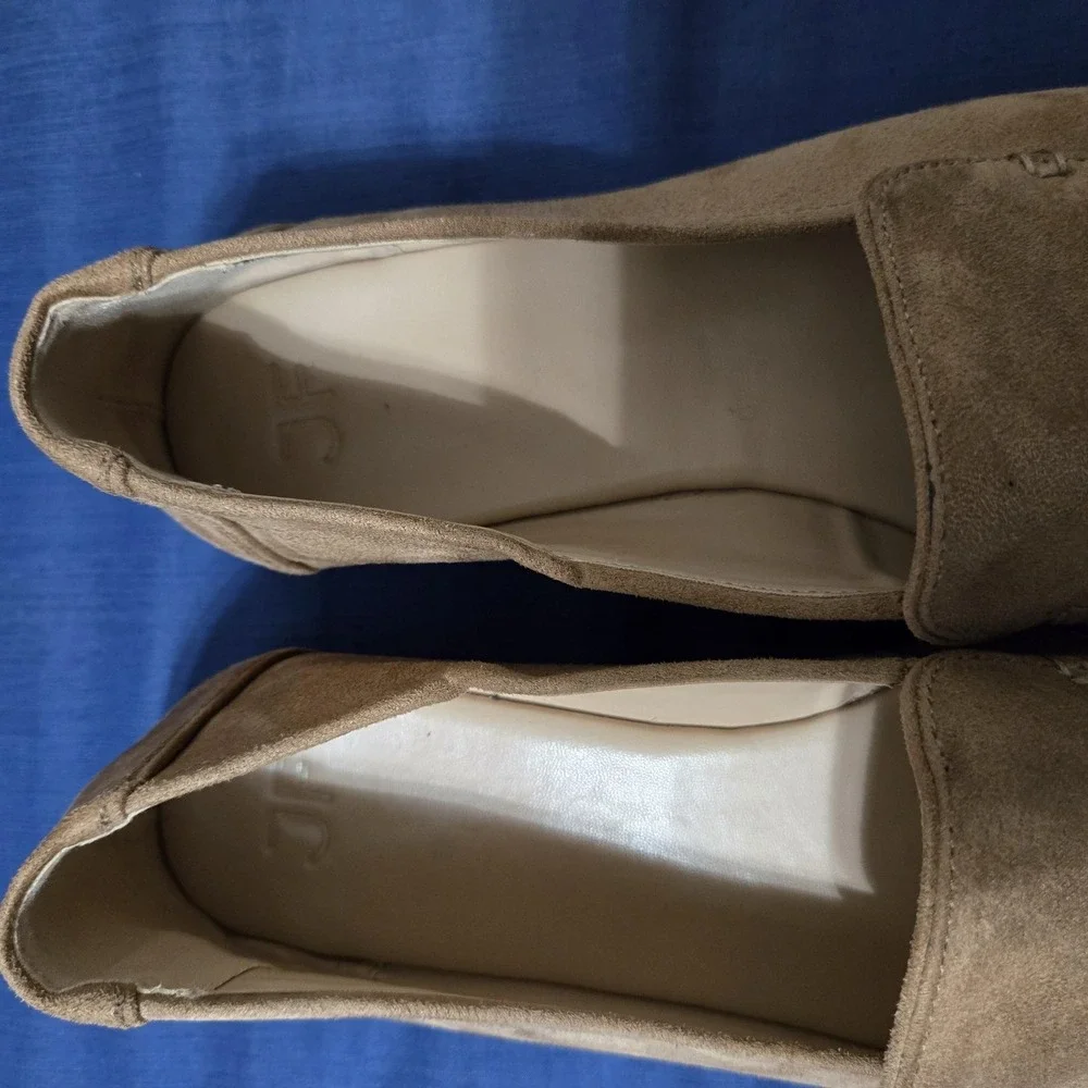 JF Shoes Womens NEW Size 11 Beige Faux Suede Loafers Almond Toe Casual Comfort